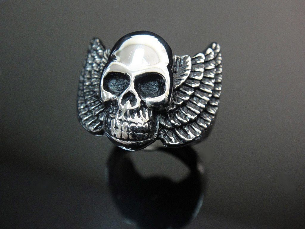 Expendable Heavy Wing Skull Freedom Ring TR132