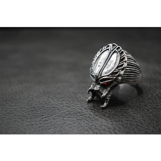 Solid 925 Sterling Silver Ring with Red Crystal Eyes For The Predator Alien Fans Sr37